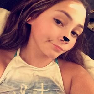 Meet your Posher, Tia